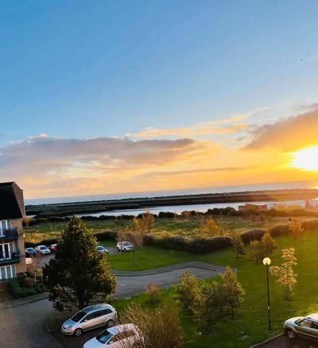 Workers Retreat - Sea View & Parking Villa Hartlepool Exteriör bild